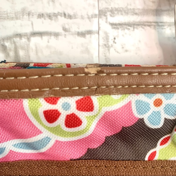 LILY BLOOM Bright Floral Crossbody Bag - Picture 7 of 15